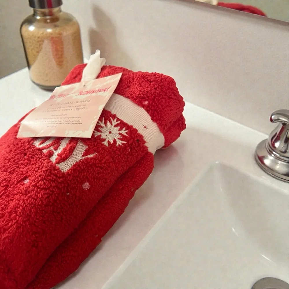 Betsey Johnson Red Festive Hand Towels